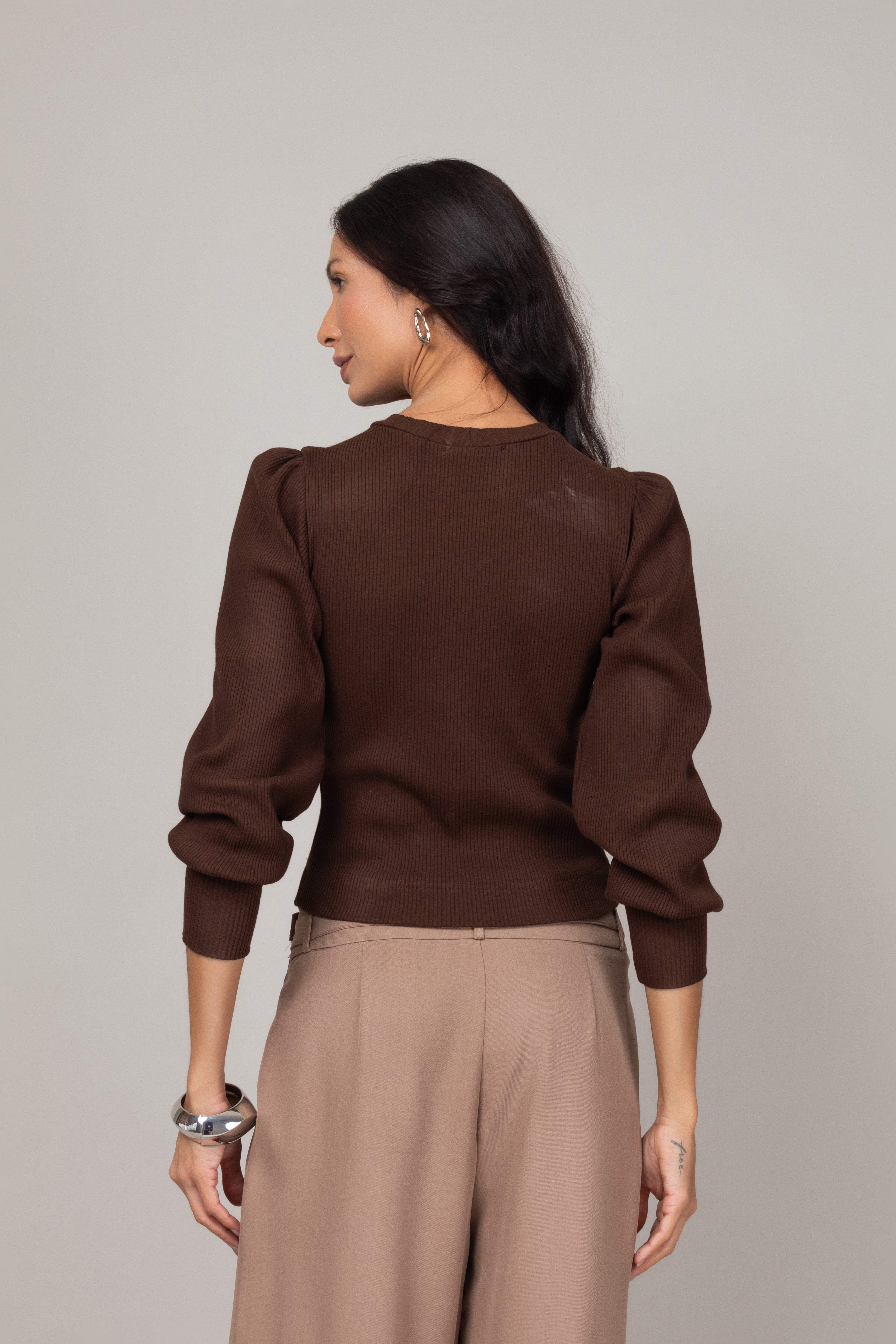 Blusa Canelada de Manga Longa